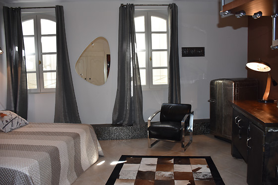 Hotel La Suite - photo 0