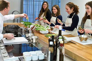 Cours de cuisine pour débutants à l'Ecole de cuisine Ducasse
