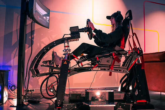 Séance de simulateur dynamique et séance de simulateur enfant en groupe - Sim Drivers - Paris (75006)