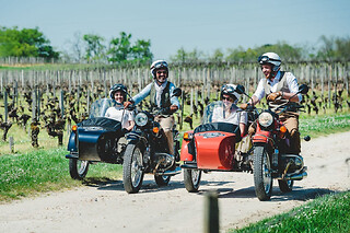 Balade en Side-Car dans les vignobles bordelais (33) - Demi-journée 3h30, Entre-deux-Mers