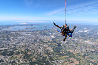 Saut en Parachute en tandem à Vannes (56)