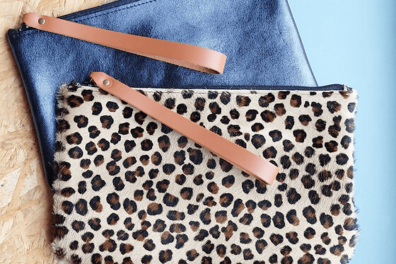 Atelier sac pochette zip en cuir à Rennes (35)