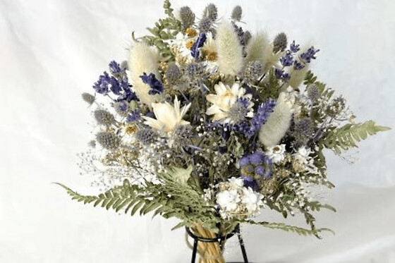 Atelier création d'un bouquet de fleurs stabilisées à Paris 1er