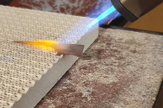 Atelier création de pins en laiton ou argent à Paris 9ème  - Atelier pins en argent