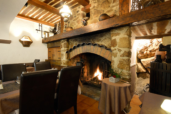 Un repas pour 2 à l'Hostellerie du Moulin de la Sambuc à Saint-Zacharie (83)