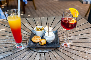 Un repas pour 2 à l'Auberge de Tavel à Tavel (30)