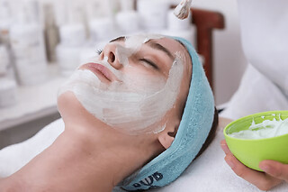 Soin du visage à Paris 15ème Convention