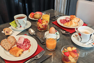 Séjour gourmand en roulotte pour 2 à l'Auberge La Tomette, The Originals Relais*** à Vitrac (15)