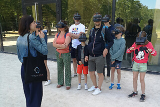 Visite guidée en réalité virtuelle pour deux - Viality Tour - Paris (75007)