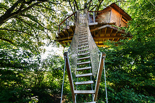 Séjour pour 2 en cabane flottante au Domaine des Vaulx à La Baconnière (53)