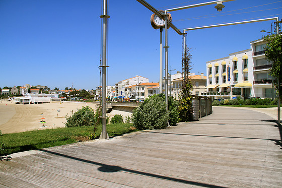 Hotel The Originals Royan Miramar - photo 5