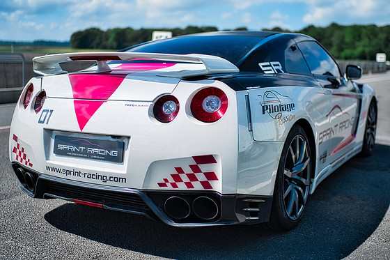 Découverte Nissan GTR (5 tours) sur le Circuit de Mettet (B)
