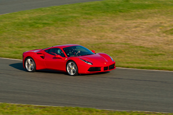Découverte Ferrari 488 GTB (4 tours) sur le Pôle Mécanique d'Alès