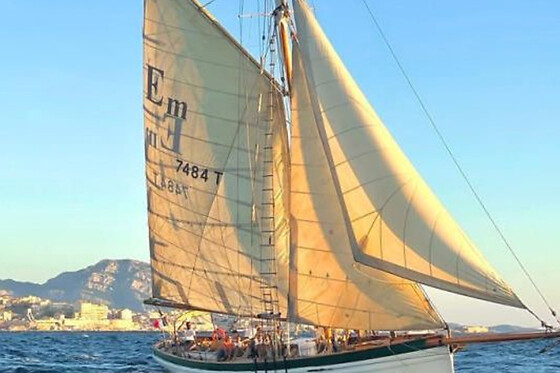 Croisière en voilier au coucher du soleil sur Eleanor Mary (13)