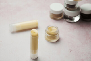 Atelier beaume corps et stick à lèvres à Annecy (74)