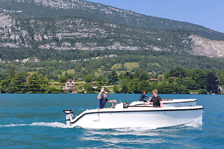 Location de Bateau sans permis à Annecy (74) - Location 2h