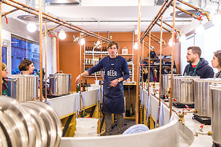 Dégustation et fabrication de bière à la Beer Fabrique à Paris (75011)