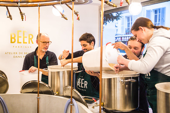 Dégustation et fabrication de bière à la Beer Fabrique à Paris (75011)