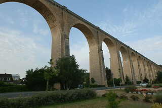 Saut à l'élastique depuis le Viaduc de Le Blanc (36) - Tarif individuel