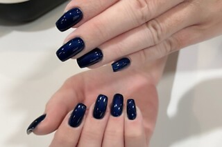 Une pose de vernis semi-permanent pour les mains chez Belle du Lac à Epagny Metz-Tessy (74)