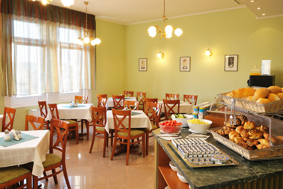 Baross City Hotel - photo 4