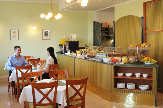 Baross City Hotel - photo 9