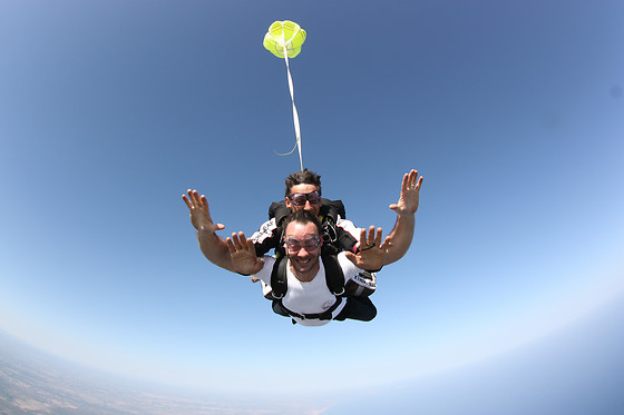 Saut en parachute - DémenCiel Parachutisme - Niort (79)