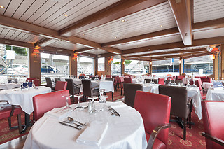 Un dîner croisière pour 2 au Capitaine Fracasse à Paris (75015)