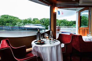 Un dîner croisière pour 2 au Capitaine Fracasse à Paris (75015)