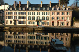 hotel du port