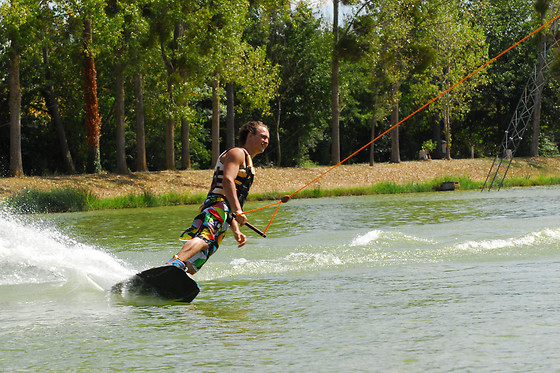 Découverte du téleski nautique pour 4 - Téléski Nautique de Moncontour - Moncontour (86)