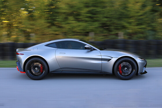 Découverte Aston-Martin Vantage (5 tours) sur le Circuit de Pont l'Evèque (14)