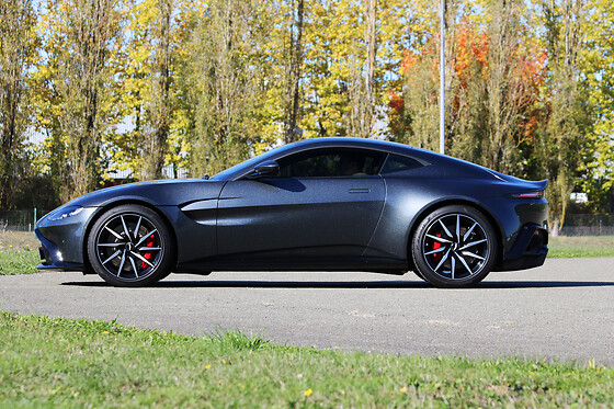 Découverte Aston-Martin Vantage (5 tours) sur le Circuit de Pont l'Evèque (14)