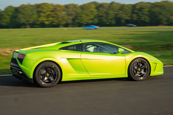 Découverte Lamborghini Gallardo LP-560 (4 tours) sur le Circuit des Ecuyers (02)