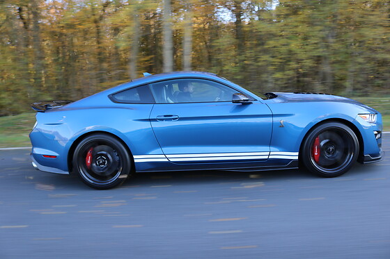 Découverte Ford Mustang Shelby GT500 (3 tours) sur le Circuit de Pont l'Evèque (14)