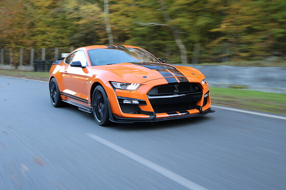 Découverte Ford Mustang Shelby GT500 (3 tours) sur le Circuit de Pont l'Evèque (14)