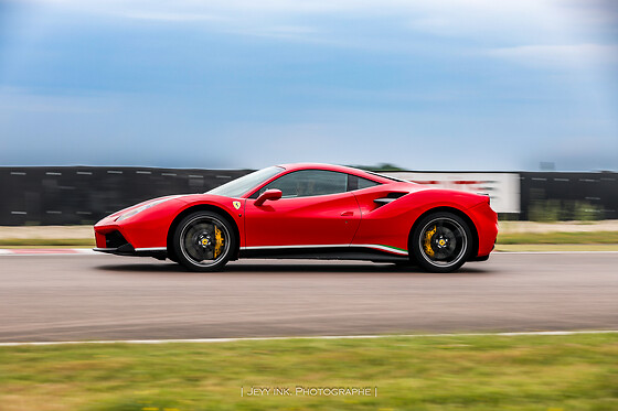 Découverte Ferrari 488 GTB (3 tours) sur le Circuit de Haute Saintonge (17)