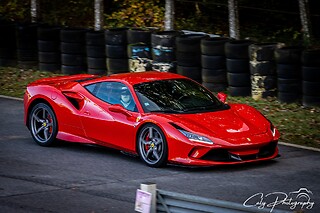 Découverte Ferrari F8 Tributo (3 tours) sur le Circuit de Clastres (02)