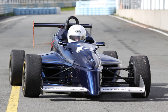 Stage de pilotage en monoplace Renault - Ultima GP - Circuit d'essai de Montlhéry (91)