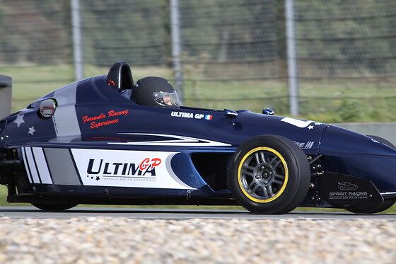 Stage de pilotage en monoplace Renault - Ultima GP - Circuit d'essai de Montlhéry (91)