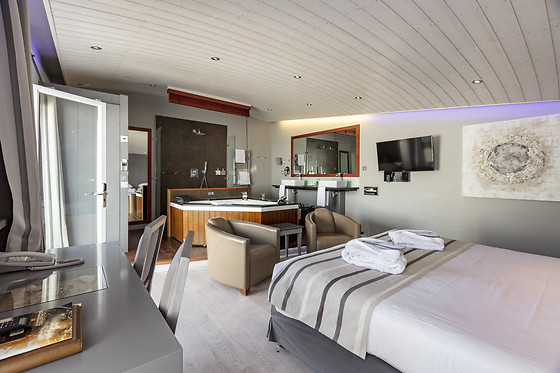 Séjour féerique à l'Élégance Suites Hôtel**** au Bois-Plage-en-Ré (17)