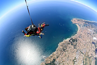 Saut en parachute - Vendée Evasion parachutisme - Le Chateau d'Olonne (85)