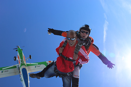 Saut en parachute - Sport Parachutisme Innovation - Cheu (89)