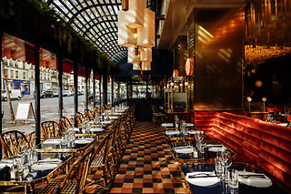 Tables mythiques parisiennes