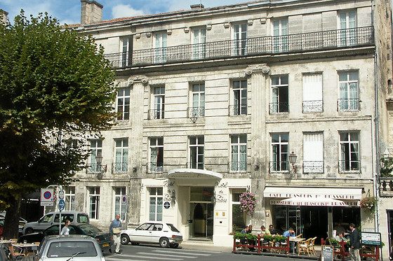 Hôtel du Palais - photo 1