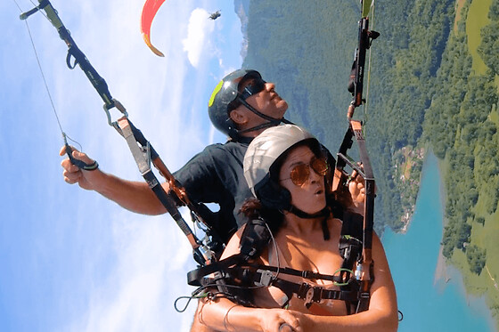 Vol en Parapente au-dessus du lac d'Annecy (74) - Vol découverte - Poids max : 70kg
