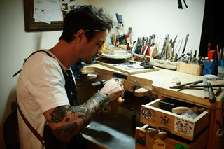 Atelier création de bague sertie à Strasbourg (67)