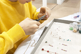 Atelier enfant création de bijoux à Paris 16ème