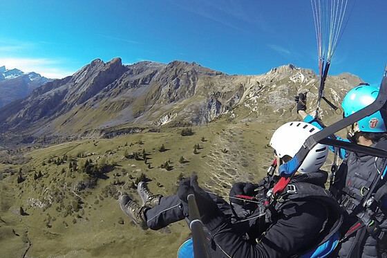 Vol en parapente à Chamoux-sur-Gelon (73)