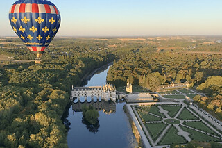 Vol en Montgolfière "La Vallée des Rois" à Ange - Vol adulte avec dégustation - Week end